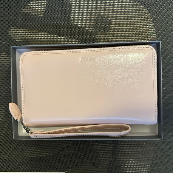 Filofax Malden Personal Compact Zip Leather Organizer - Picture 9 of 14